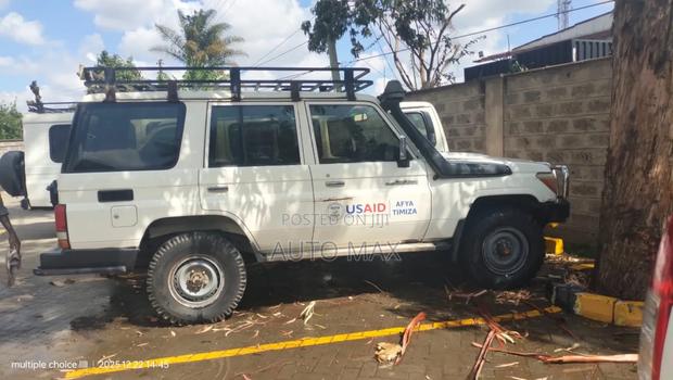 Toyota Land Cruiser 76 Series 2012 White