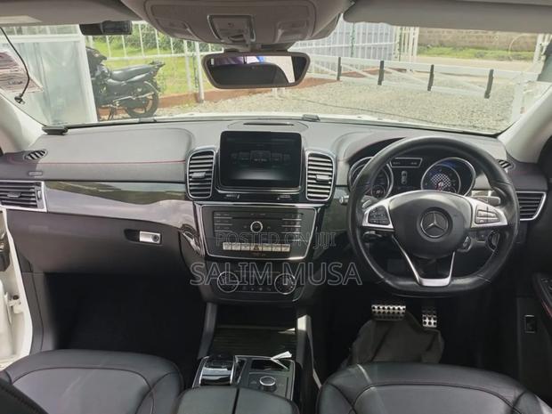 Mercedes-Benz GLE-Class 2018 White