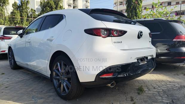 Mazda 3 2019 White