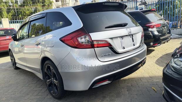 Honda Jade 1.5 Hybrid 2019 Silver