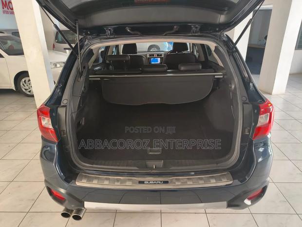 Subaru Outback 2.5i Premium AWD 2016 Black