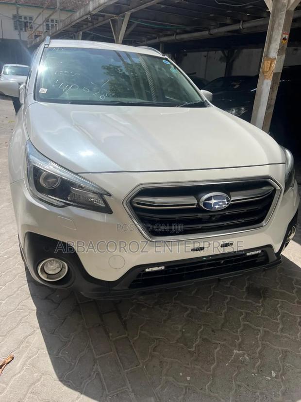 Subaru Outback 2.5i Touring AWD 2017 Pearl