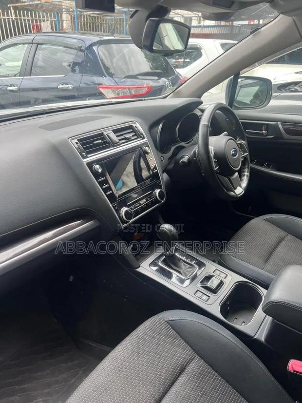 Subaru Outback 2.5i Touring AWD 2017 Pearl