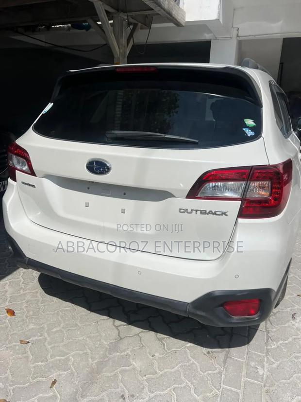 Subaru Outback 2.5i Touring AWD 2017 Pearl