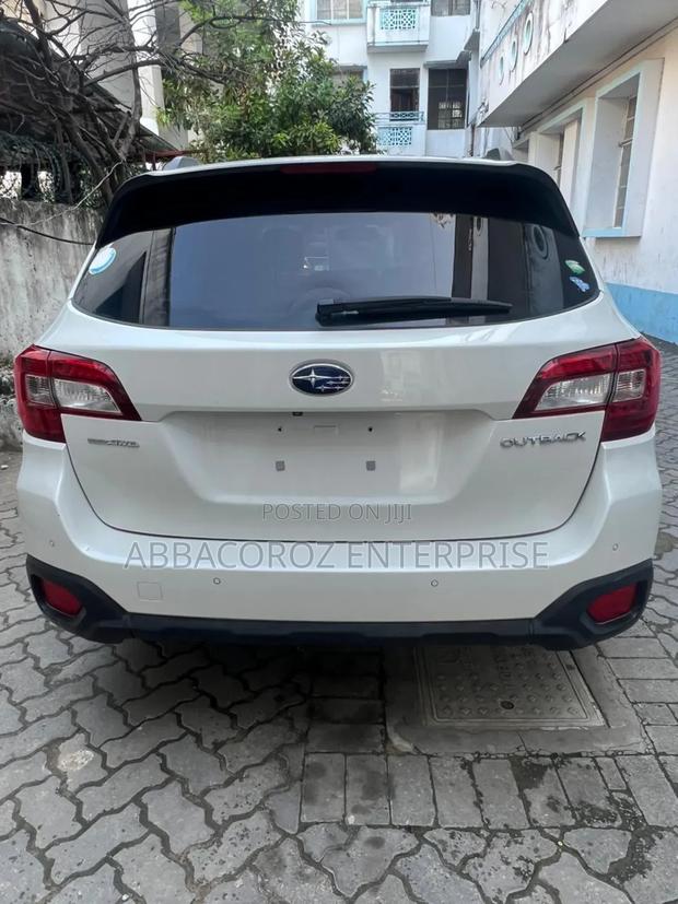 Subaru Outback 2.5i Touring AWD 2017 Pearl