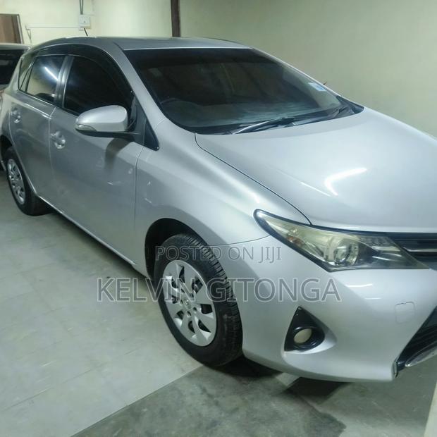 Toyota Auris 2016 Silver