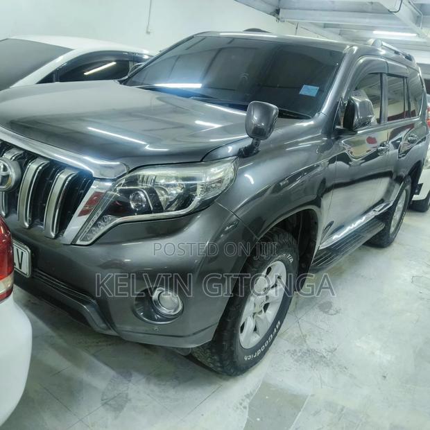 Toyota Land Cruiser Prado 2010 Gray