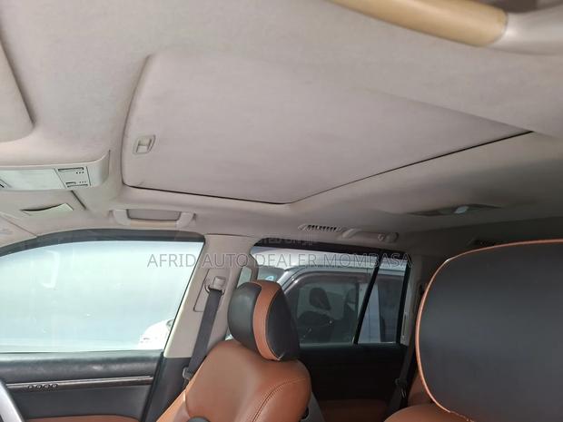 Toyota Land Cruiser 2012 Black