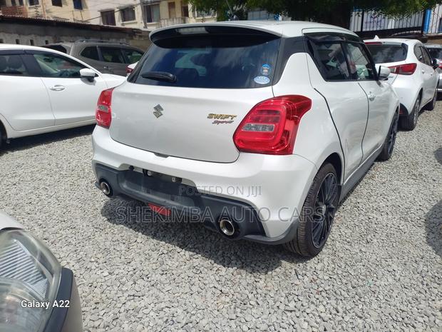 Suzuki Swift Sport 2019 White