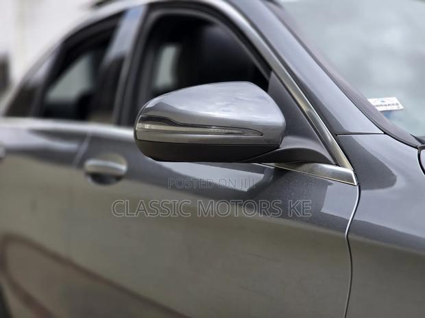 Mercedes-Benz C200 2019 Gray