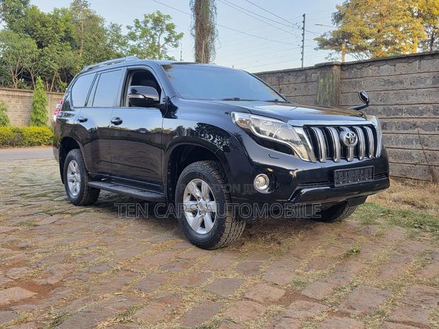 Toyota Land Cruiser 2015 Black