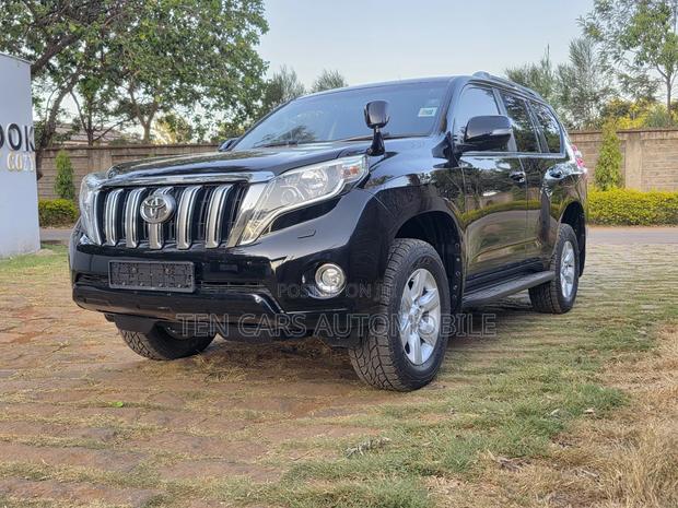 Toyota Land Cruiser 2015 Black