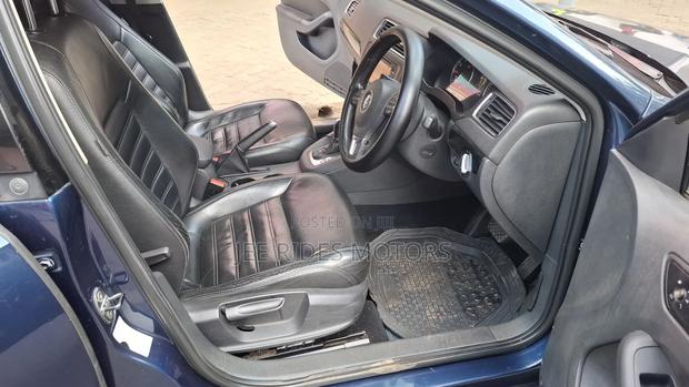 Volkswagen Jetta 2013 Blue