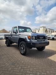 Toyota Land Cruiser 2019 Silver for sale