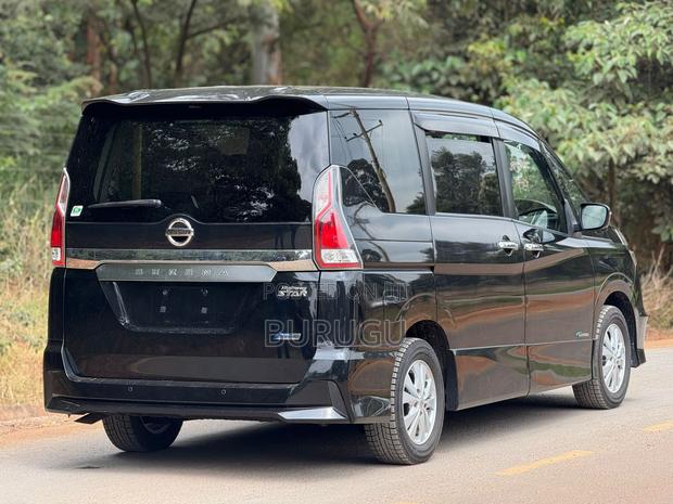 Nissan Serena 2018 Black