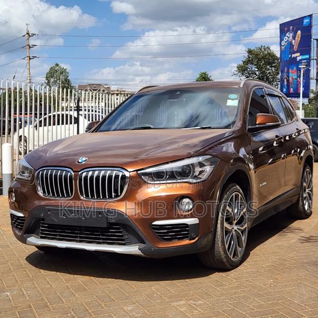 BMW X1 xDrive28i AWD 2016 Orange