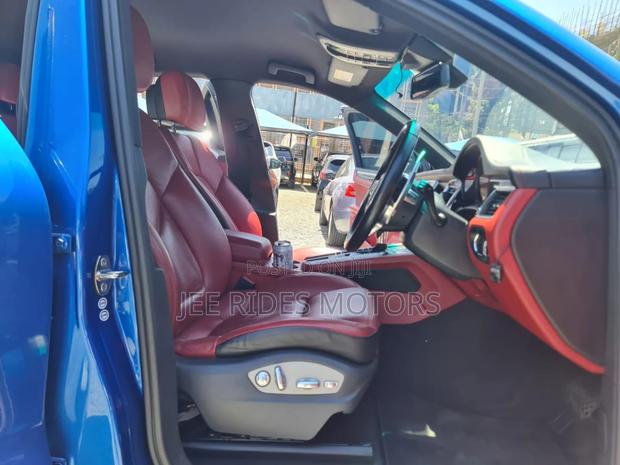 Porsche Macan S 2016 Blue