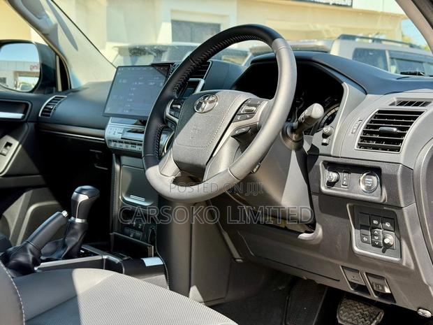 Toyota Land Cruiser Prado 2.8 2023