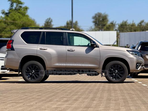 Toyota Land Cruiser Prado 2.8 2023
