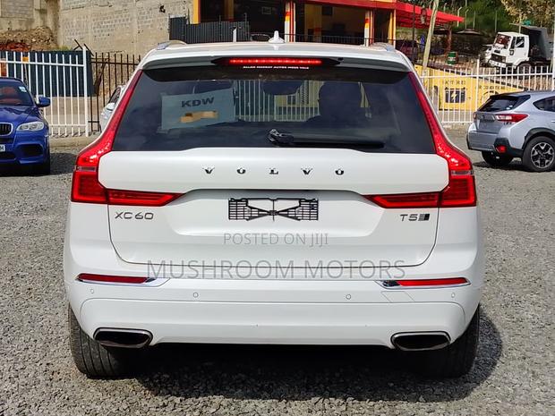 Volvo XC60 T5 Inscription AWD 2018 White