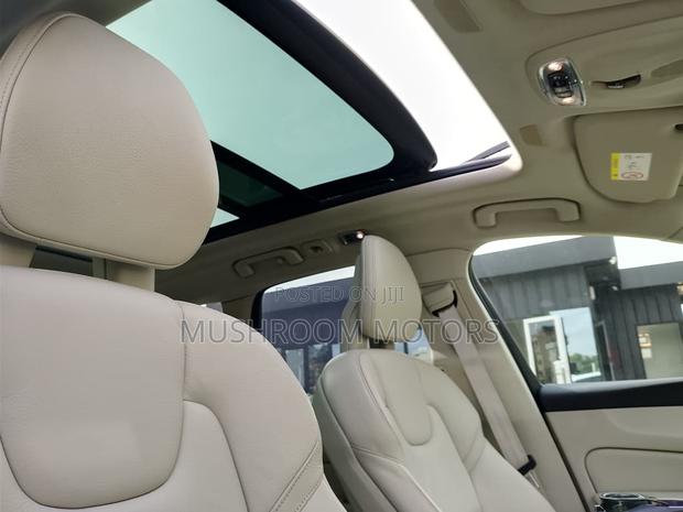 Volvo XC60 T5 Inscription AWD 2018 White
