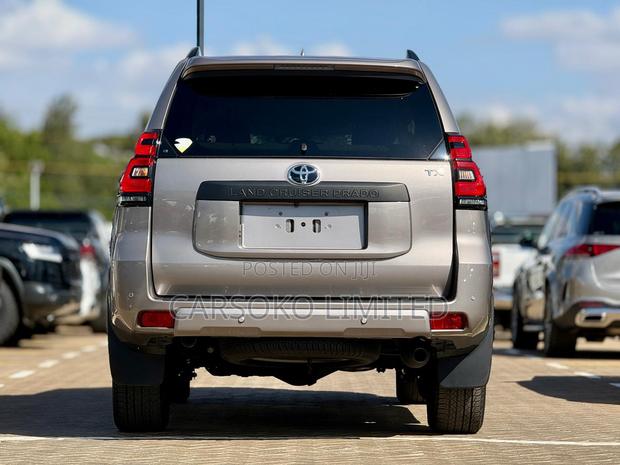 Toyota Land Cruiser Prado 2.7 2022