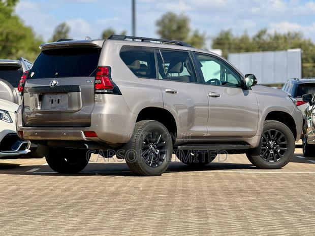 Toyota Land Cruiser Prado 2.7 2022