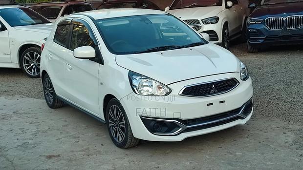 Mitsubishi Mirage ES 2018 Pearl