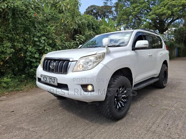 Toyota Land Cruiser Prado 2.7 i 2010 White