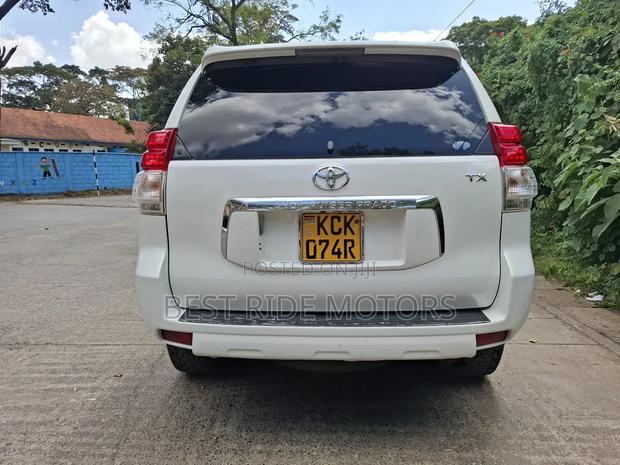 Toyota Land Cruiser Prado 2.7 i 2010 White