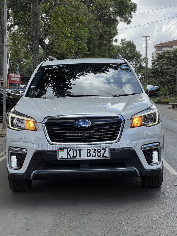 Subaru Forester 2.5i Limited AWD 2018 White