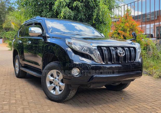 Toyota Land Cruiser 2016 Black