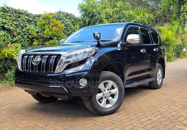 Toyota Land Cruiser 2016 Black