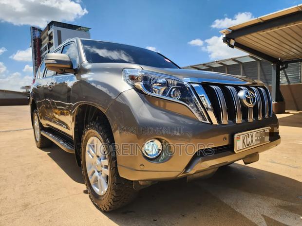 Toyota Land Cruiser Prado 2013 Brown