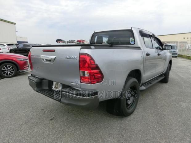 Toyota Hilux Revo Double Cab Deisel 2.4 RWD 2018 Silver