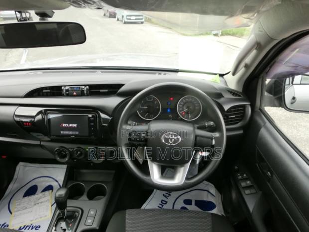Toyota Hilux Revo Double Cab Deisel 2.4 RWD 2018 Silver
