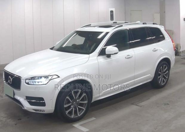 Volvo XC90 T5 Momentum AWD 2019 White