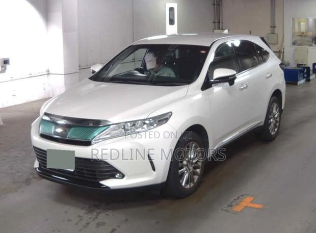 Toyota Harrier 2.0 2019 White