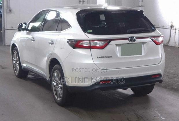Toyota Harrier 2.0 2019 White
