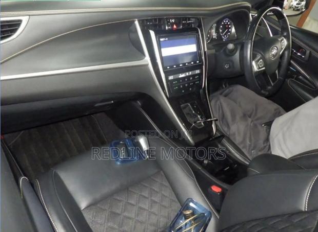 Toyota Harrier 2.0 2019 White