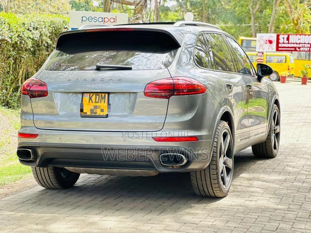 Porsche Cayenne Diesel AWD 2016 Gray