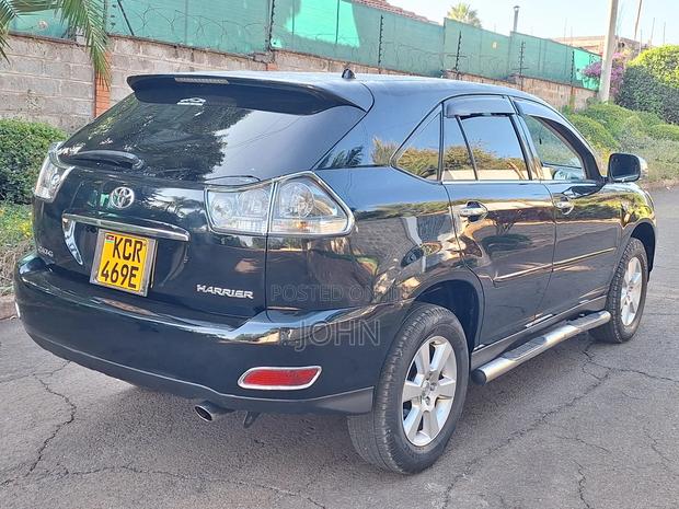 Toyota Harrier 2.4 2011 Black