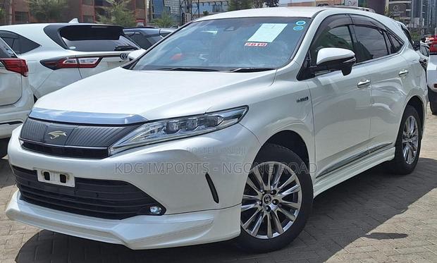 Toyota Harrier 2019 White
