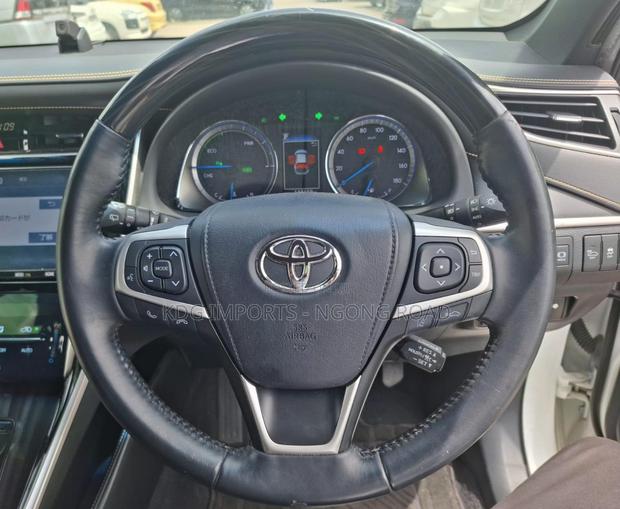 Toyota Harrier 2019 White