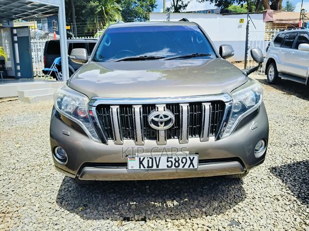 Toyota Land Cruiser Prado 2.7 i 2013 Gray