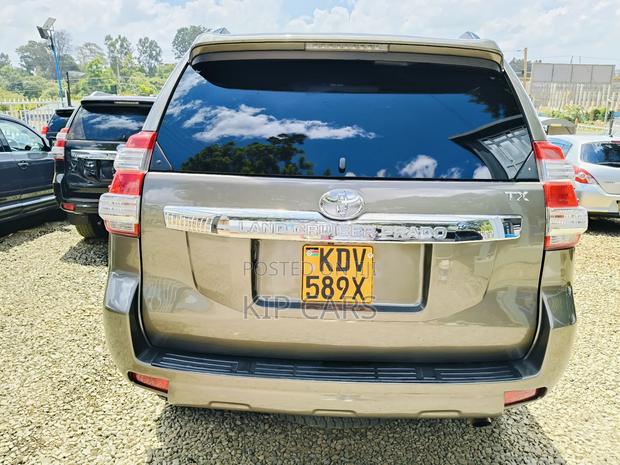 Toyota Land Cruiser Prado 2.7 i 2013 Gray