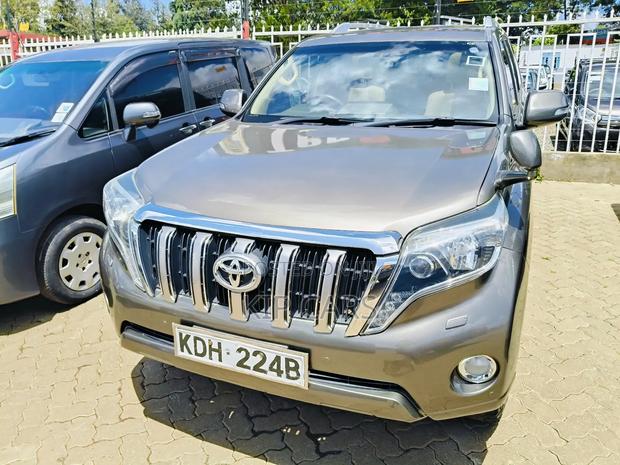 Toyota Land Cruiser Prado 2.7 VVT-i 2014 Gray