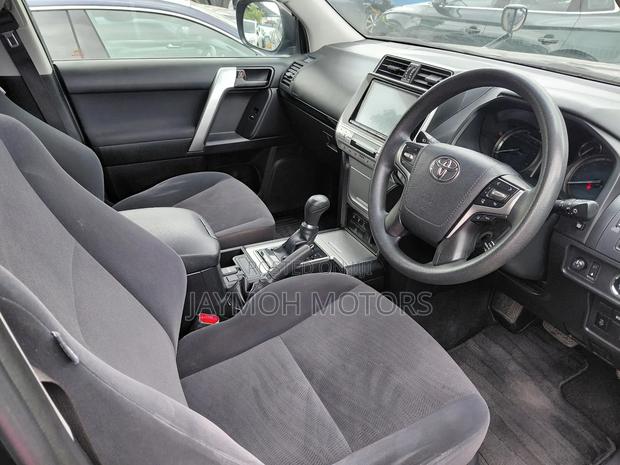 Toyota Land Cruiser Prado 2019 Blue