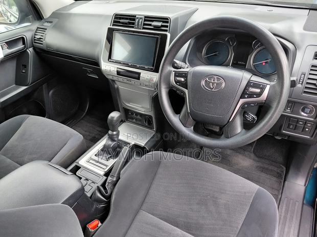 Toyota Land Cruiser Prado 2019 Blue