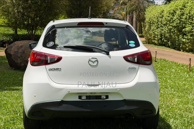 Mazda Demio 2018 White